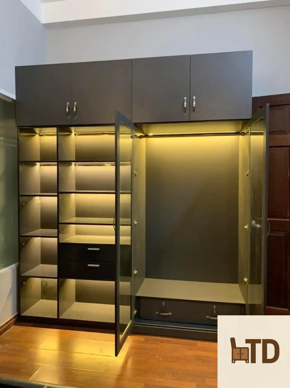 Tủ Quần Áo Nhựa Cánh Kính – TCK22