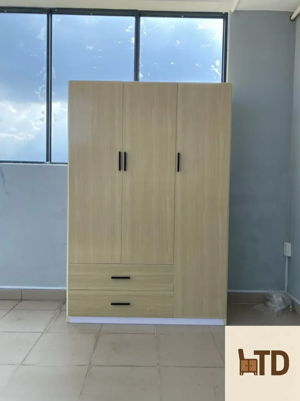 Tủ Quần Áo Nhựa 03 Cánh – TN224